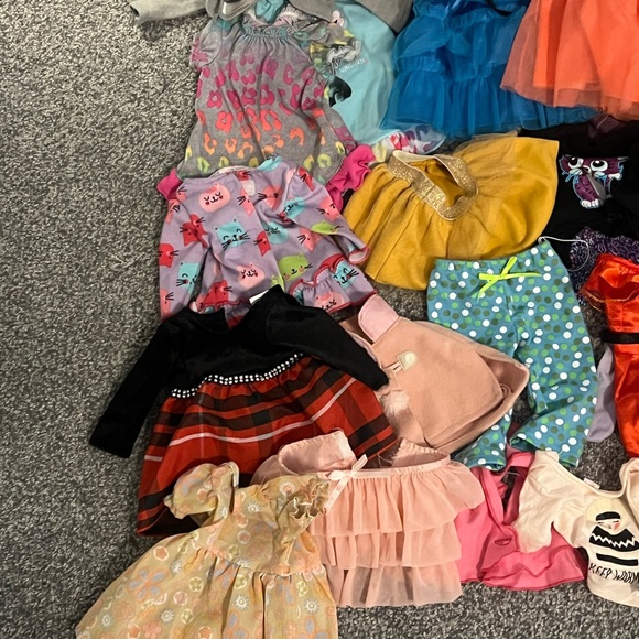 American Girl-sized Clothing Bundle of 33 items - Picture 4 of 4